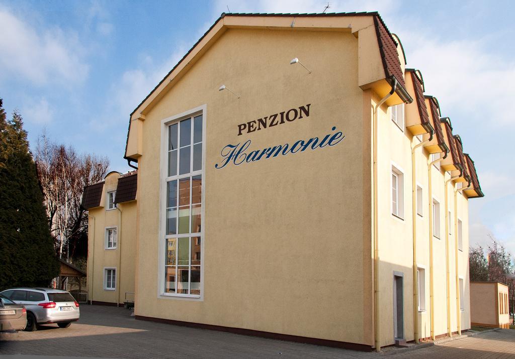 Penzion Harmonie Chodov  エクステリア 写真